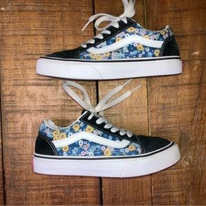 VANS- Girls size 1.5 floral sneakers in excellent condition